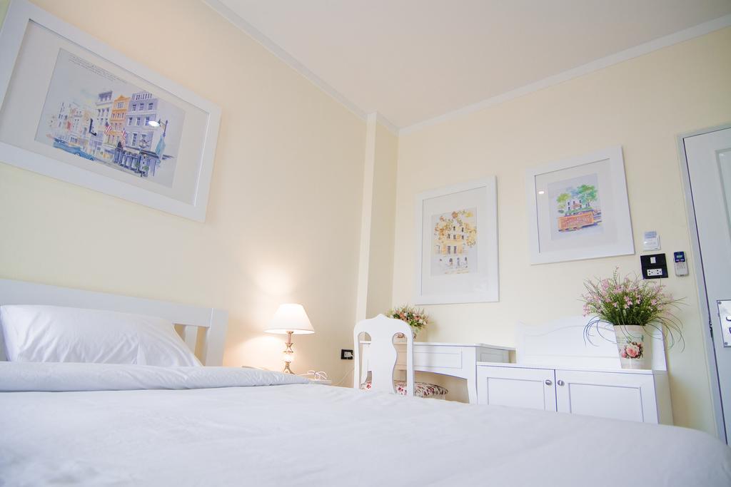 Boonsiri Boutique Hotel Sisaket Екстер'єр фото